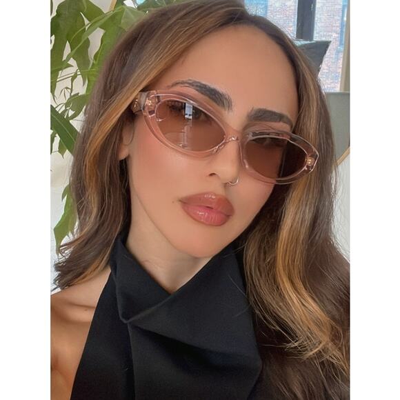 NEW Prada PR26ZS Transparent Peach Logo Cat Eye Sunglasses - Picture 1 of 8